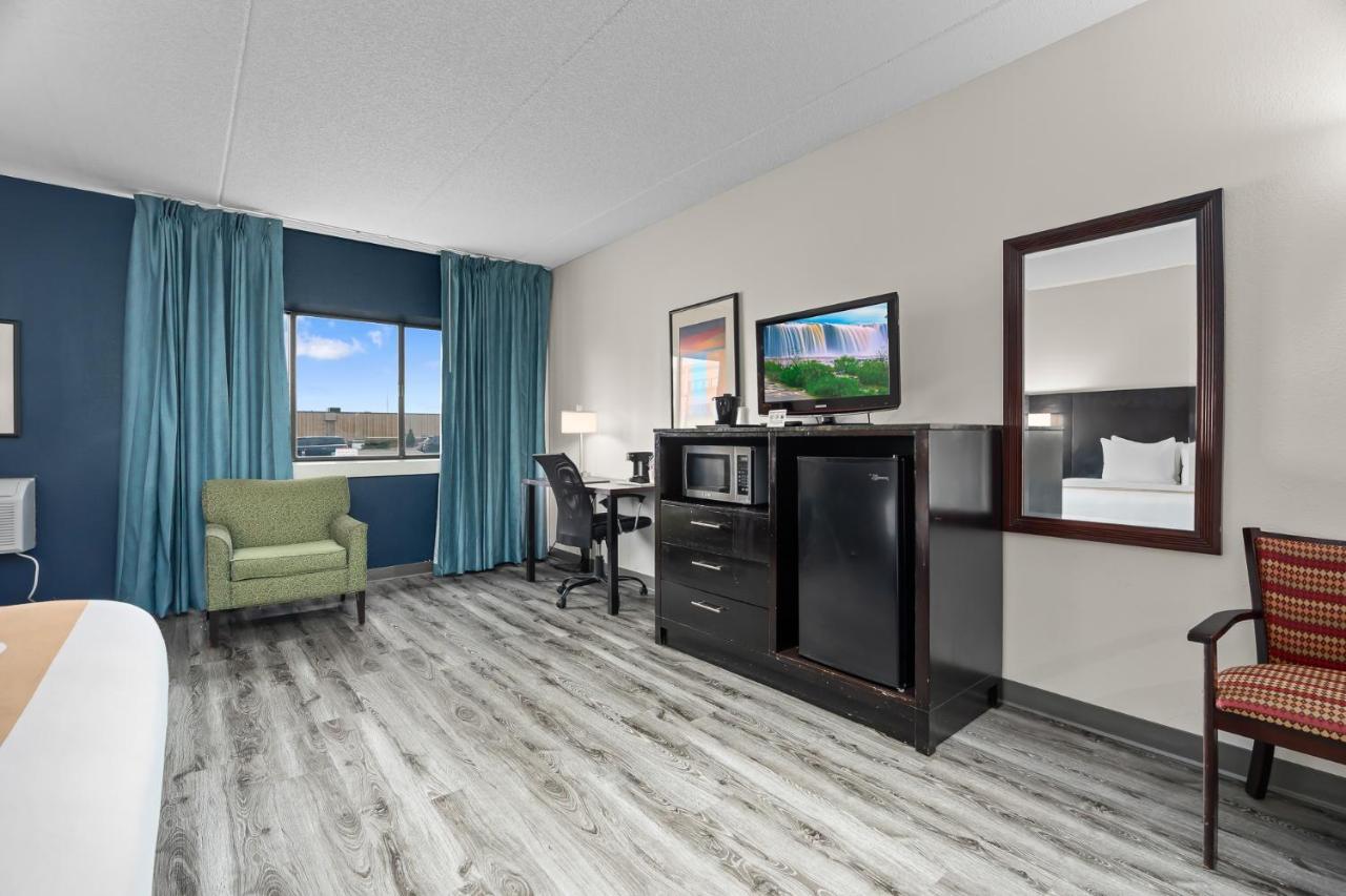 Quality Inn & Suites Mall Of America - Msp Airport Bloomington Ngoại thất bức ảnh