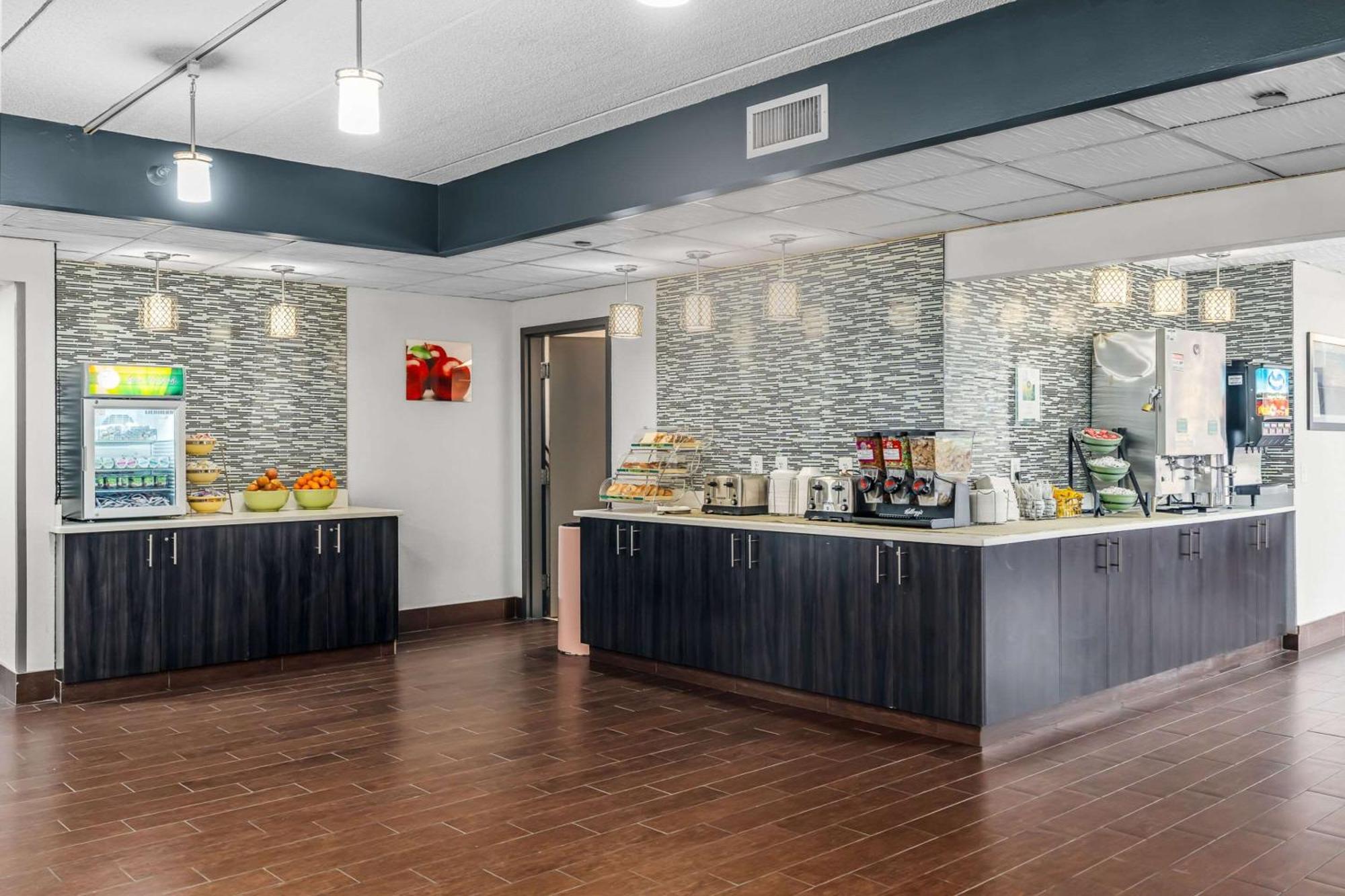 Quality Inn & Suites Mall Of America - Msp Airport Bloomington Ngoại thất bức ảnh