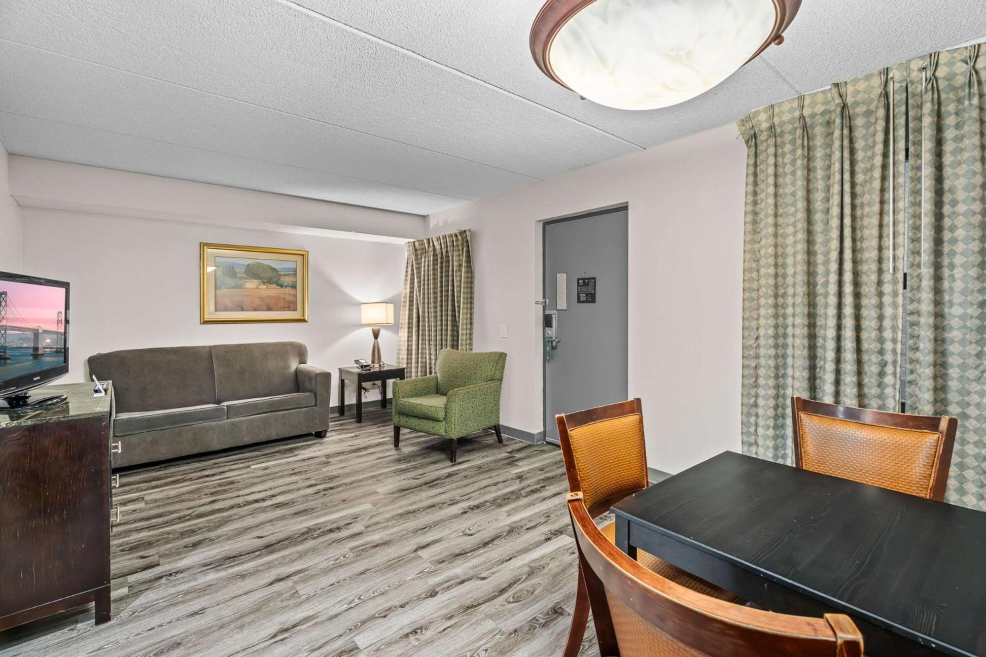 Quality Inn & Suites Mall Of America - Msp Airport Bloomington Ngoại thất bức ảnh