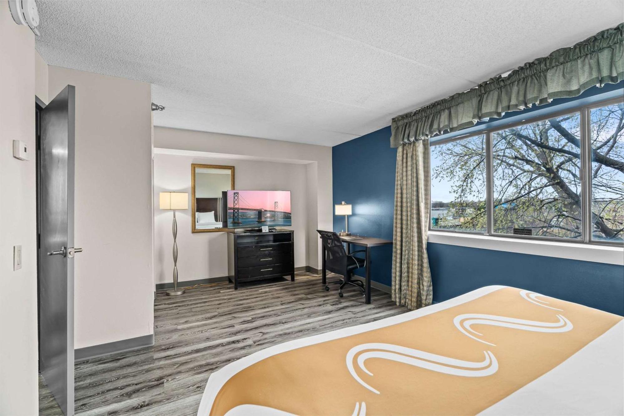 Quality Inn & Suites Mall Of America - Msp Airport Bloomington Ngoại thất bức ảnh