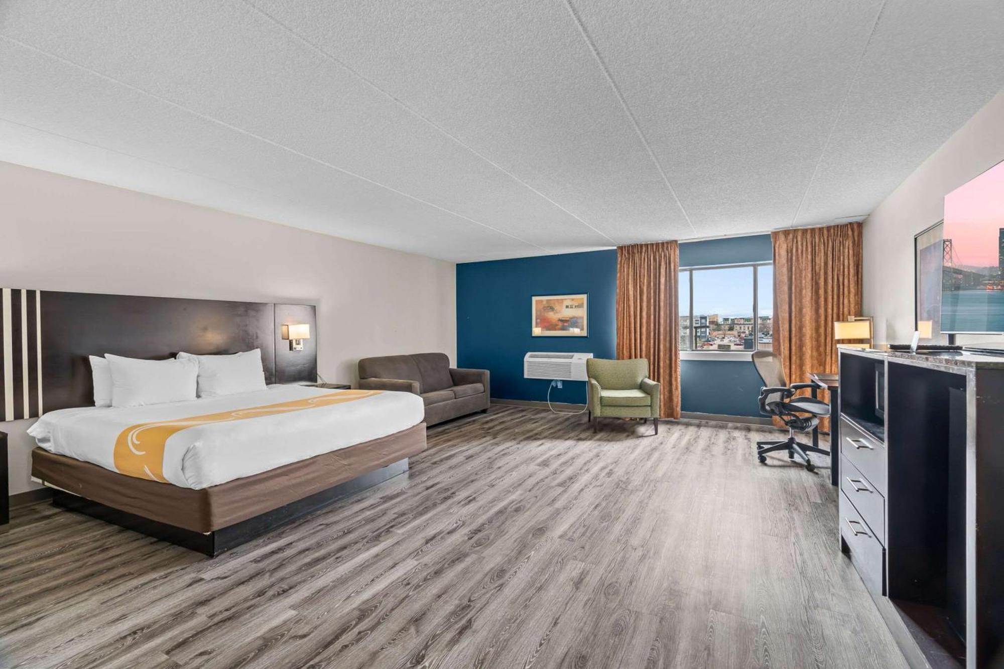 Quality Inn & Suites Mall Of America - Msp Airport Bloomington Ngoại thất bức ảnh